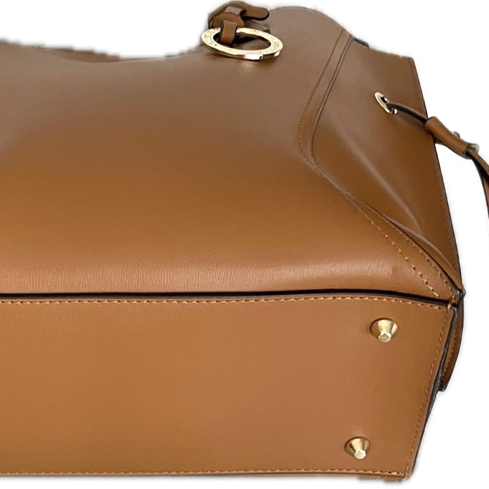 Cuoieria Fiorentina Italian Leather Shoulder Bag - Picture 10 of 16